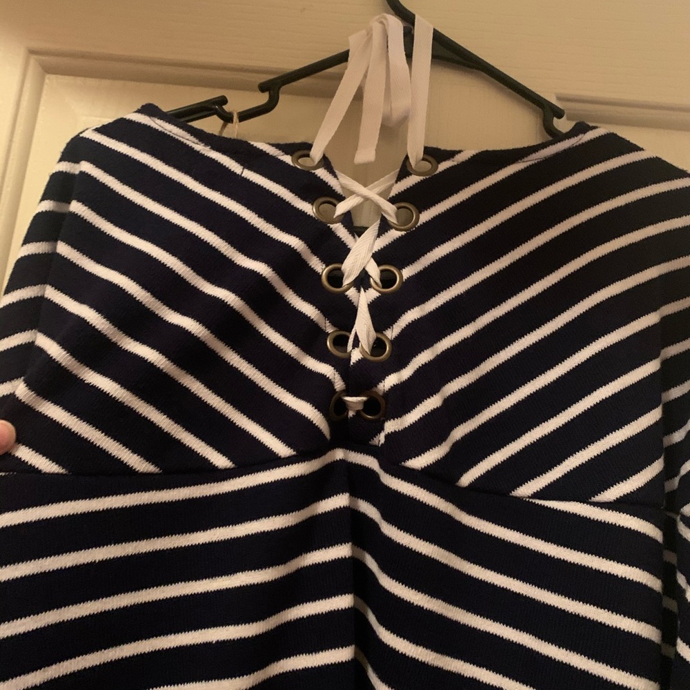 Sweater - Picture 2 of 3